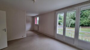 NEUVIC – Appartement 2 Chambres – Proche commerces